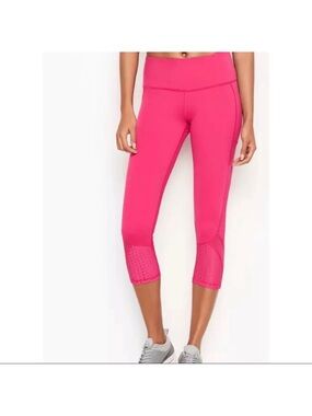 Victoria's Secret VSX Bright Pink Cropped Active Capris